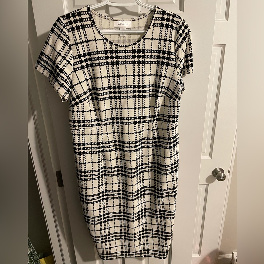 Motherhood Maternity Women’s Black and White Textured Plaid Dress - Size Large